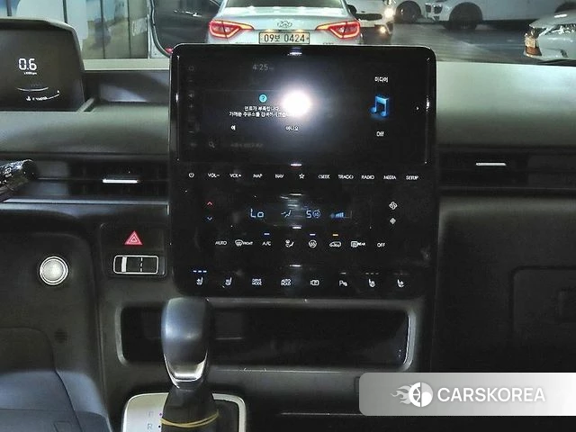 Hyundai Staria 2022 Черный из Кореи, фото 2