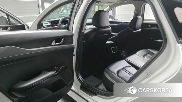 Kia K5 3rd generation 2021 Белый из Кореи, фото 2