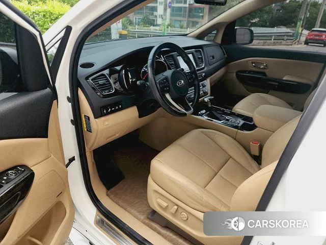 Kia The New Carnival 2018 Белый из Кореи, фото 2