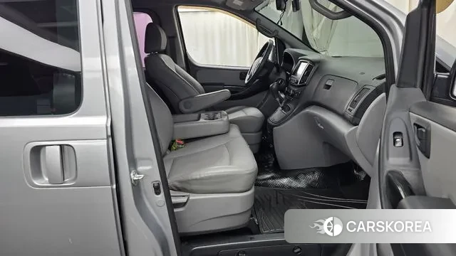 Hyundai The New Grand Starex 2018 Серебряный из Кореи, фото 2