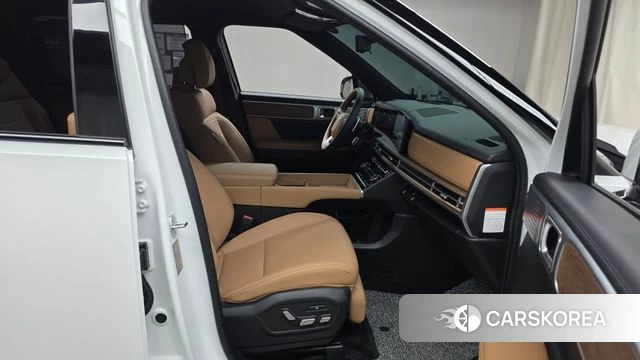 Hyundai Santa Fe (MX5) 2025 Белый из Кореи, фото 2