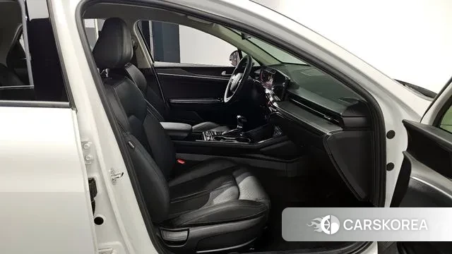 Kia The New K5 3rd generation 2024 Белый из Кореи, фото 2