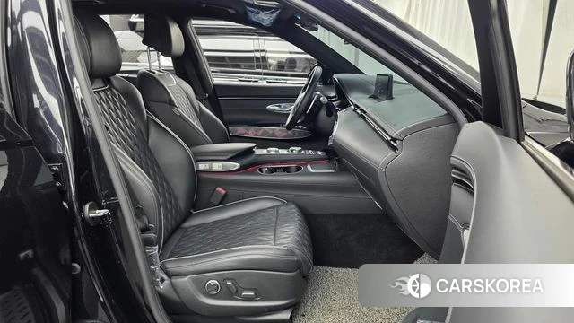 Genesis GV70 2021 Черный из Кореи, фото 2