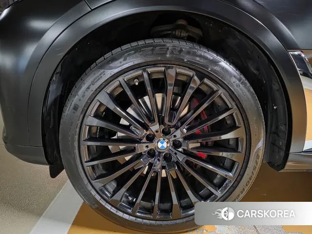 BMW X7 (G07) 2022 Серый из Кореи, фото 2