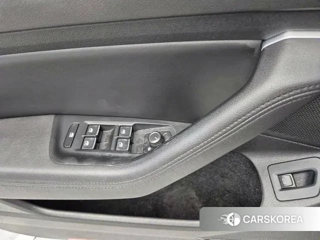 Volkswagen Passat GT (B8) 2018 Черный из Кореи, фото 2