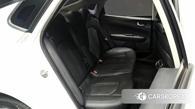 Kia The New K5 2nd generation 2018 Белый из Кореи, фото 2