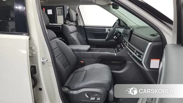 Hyundai Santa Fe (MX5) 2023 Серебристо-серый из Кореи, фото 2