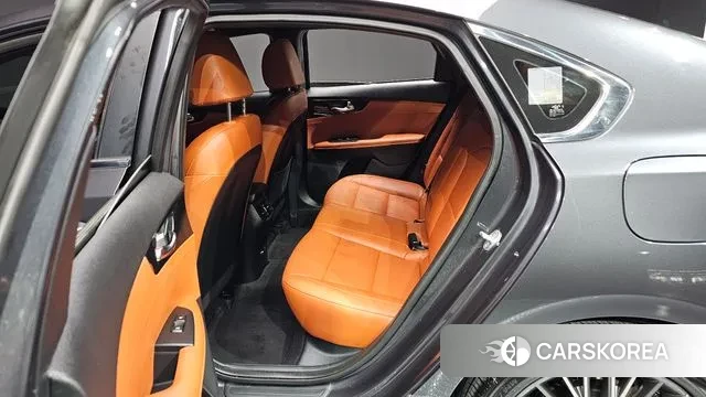 Kia The New K3 2nd generation 2021 Белый из Кореи, фото 2