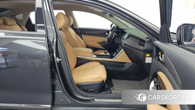 Kia K7 Premier Hybrid 2021 Серый из Кореи, фото 2