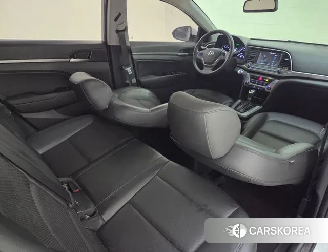 Hyundai Avante AD 2018 Белый из Кореи, фото 2