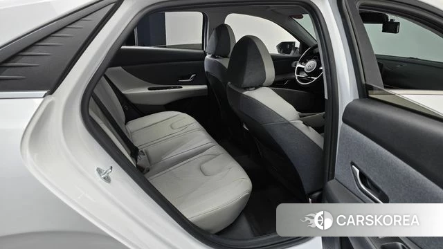 Hyundai Avante (CN7) 2022 Белый из Кореи, фото 2