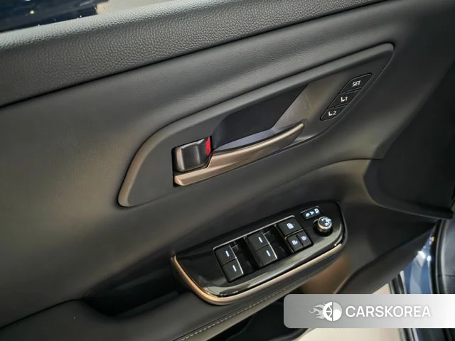 Toyota Crown Crossover 2024 Синий из Кореи, фото 2