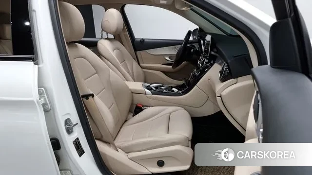 Mercedes-Benz GLC-Class X253 2019 Белый из Кореи, фото 2