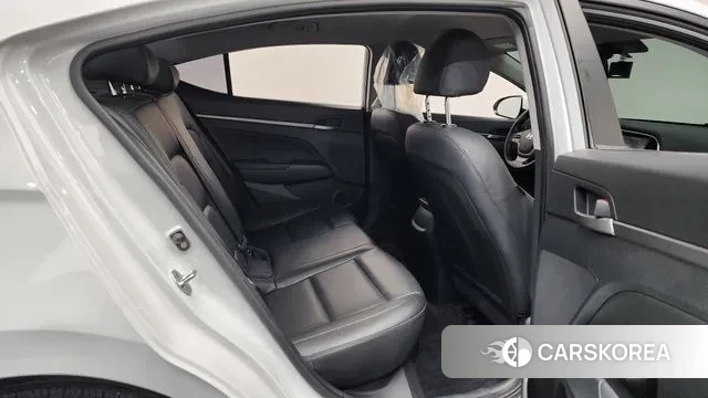 Hyundai Avante AD 2018 Белый из Кореи, фото 2