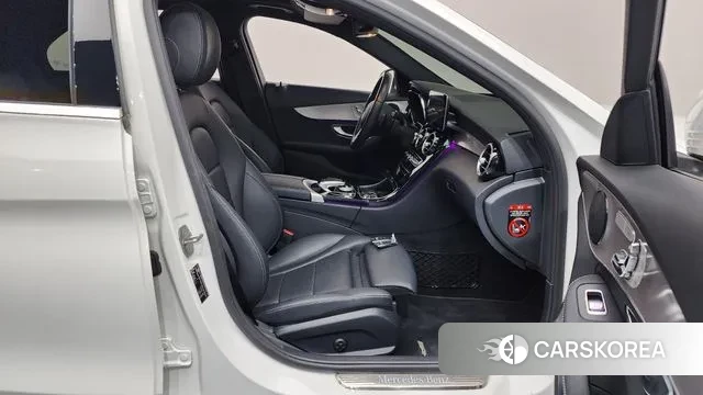 Mercedes-Benz C-Class W205 2020 Белый из Кореи, фото 2