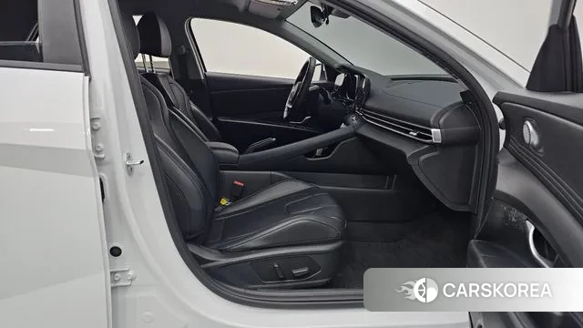 Hyundai Avante (CN7) 2022 Белый из Кореи, фото 2