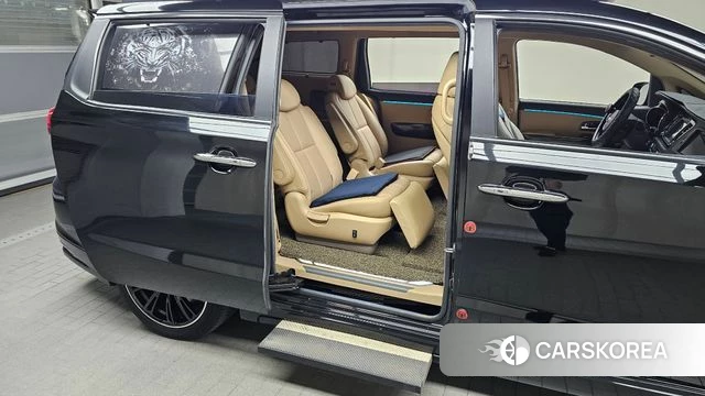 Kia The New Carnival 2019 Черный из Кореи, фото 2