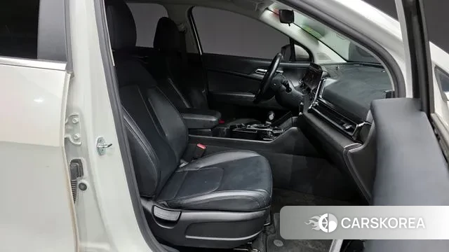 Kia Sportage 5th Generation 2022 Белый из Кореи, фото 2