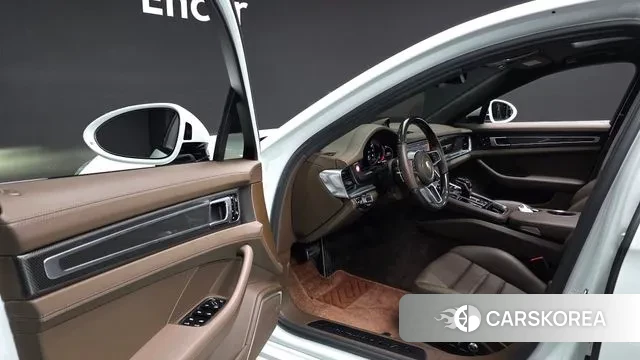 Porsche Panamera (971) 2020 Белый из Кореи, фото 2