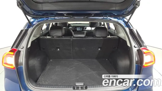 Kia Niro 2018 Синий из Кореи, фото 2