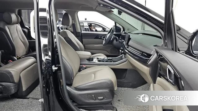 Kia The New Carnival 4th Generation 2024 Черный из Кореи, фото 2