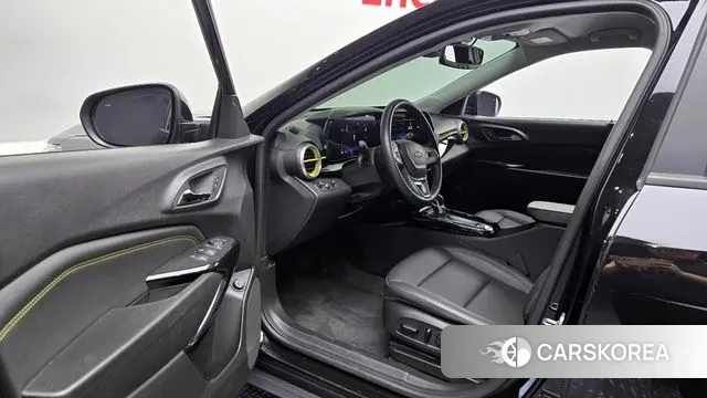 Chevrolet (GM Daewoo) Trax Crossover 2024 Черный из Кореи, фото 2