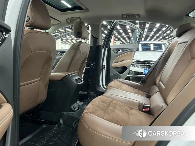 Buick Regal 2019 Белый из Китая, фото 2