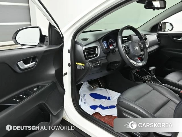 Kia Stonic 2018 Белый из Кореи, фото 2