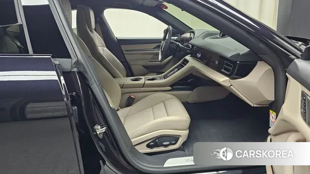 Porsche Taycan 2025 Черный из Кореи, фото 2