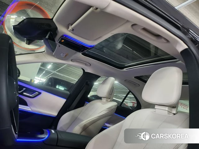 Mercedes-Benz E-Class W214 2025 Черный из Кореи, фото 2