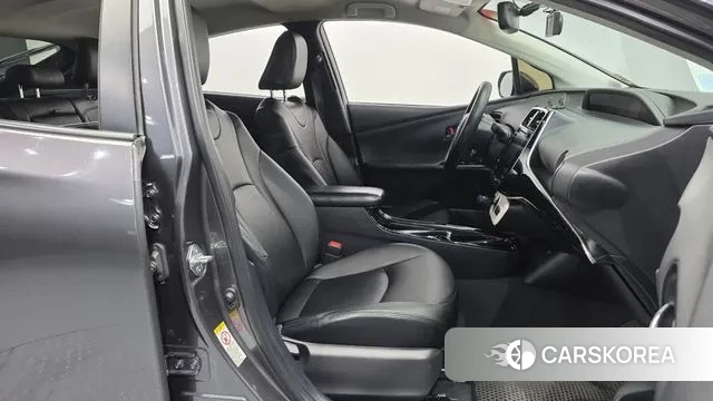 Toyota Prius 4th Generation 2018 Серый из Кореи, фото 2