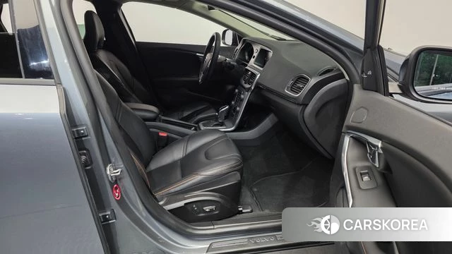 Volvo V40 Cross-Country 2019 Серый из Кореи, фото 2