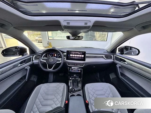 Volkswagen Tanyue 2023 Черный из Китая, фото 2