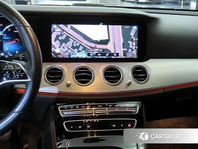 Mercedes-Benz E-Class W213 2021 Синий из Кореи, фото 2
