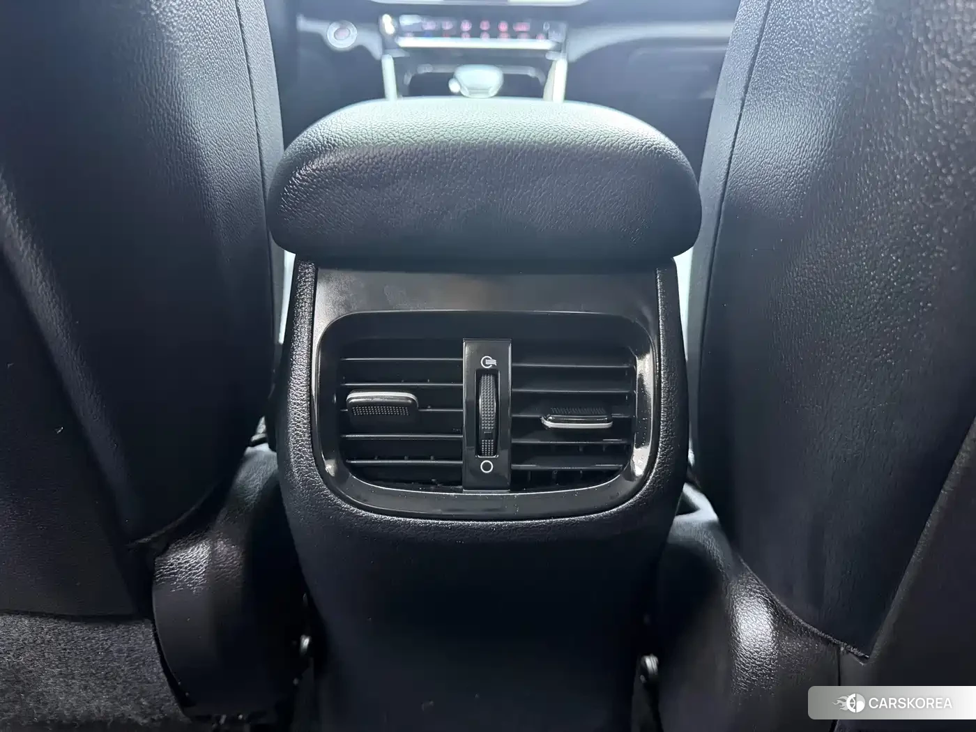 Kia K3 2023 Белый из Китая, фото 2