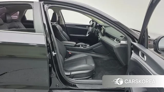 Kia K5 3rd generation 2021 Черный из Кореи, фото 2