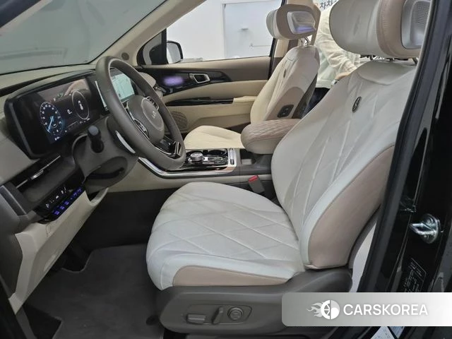 Kia Carnival 4th generation 2023 Черный из Кореи, фото 2