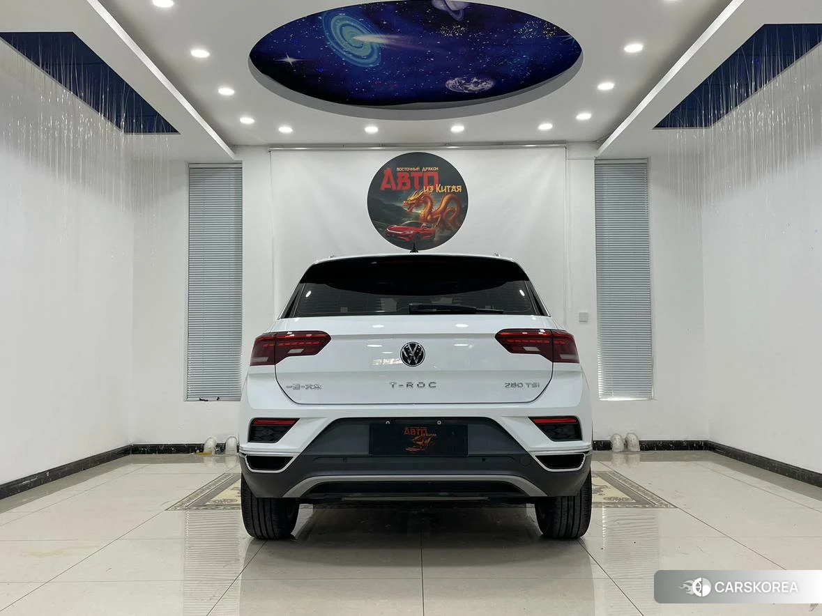 Volkswagen T-Roc 2021 Белый из Китая, фото 2