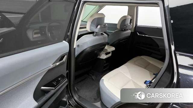 Ssangyong Torres EVX 2023 Черный из Кореи, фото 2