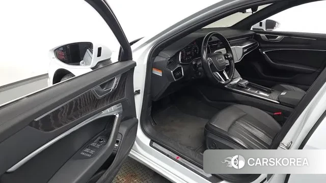 Audi A6 (C8) 2021 Белый из Кореи, фото 2