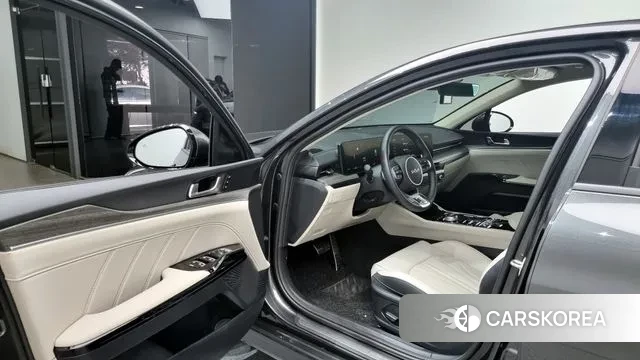 Kia The New K5 Hybrid 3rd generation 2025 Серый из Кореи, фото 2