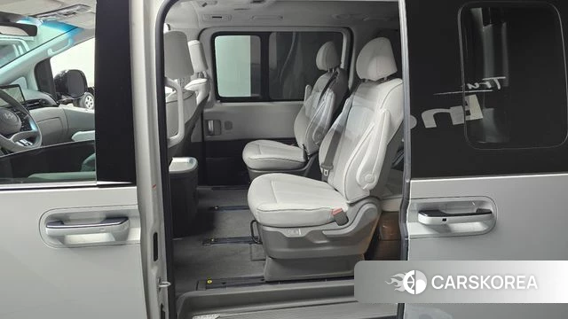 Hyundai Staria 2025 Белый из Кореи, фото 2