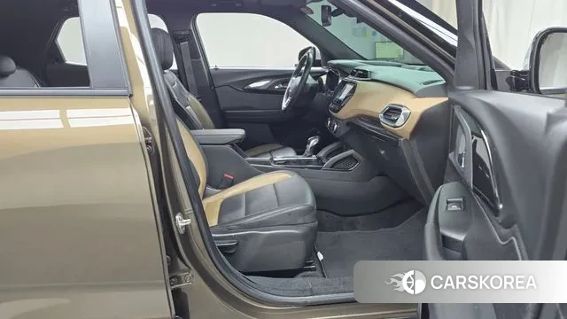 Chevrolet (GM Daewoo) Trailblazer 2021 Коричневый из Кореи, фото 2