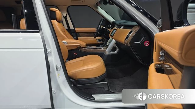 Land Rover Range Rover 4th Generation 2022 Белый из Кореи, фото 2