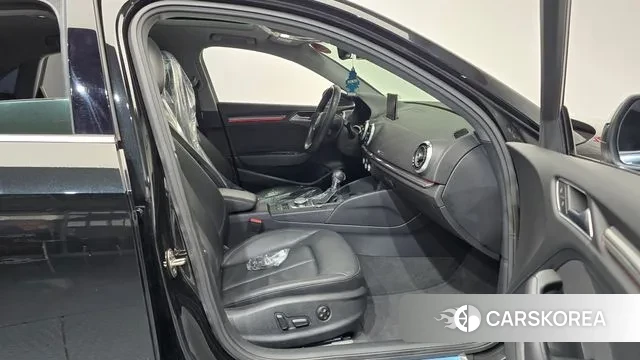 Audi New A3 2018 Черный из Кореи, фото 2