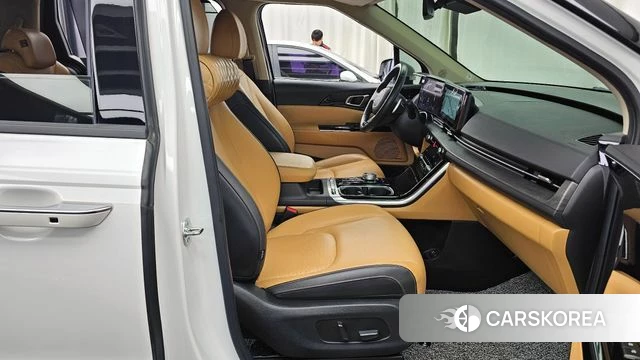 Kia Carnival 4th generation 2023 Белый из Кореи, фото 2