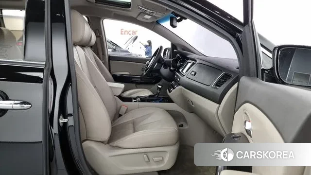 Kia All New Carnival 2018 Черный из Кореи, фото 2
