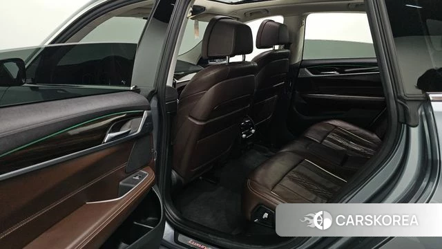 BMW 6 Series GT (G32) 2019 Серебристо-серый из Кореи, фото 2