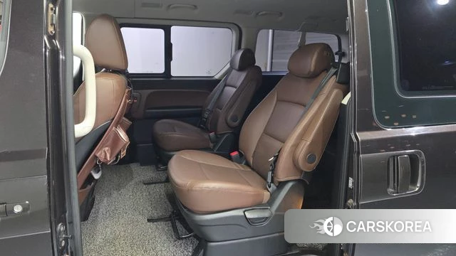 Hyundai The New Grand Starex 2018 Коричневый из Кореи, фото 2