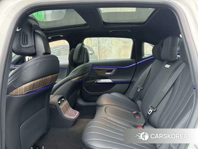 Mercedes-Benz E-class 2025 Белый из Китая, фото 2